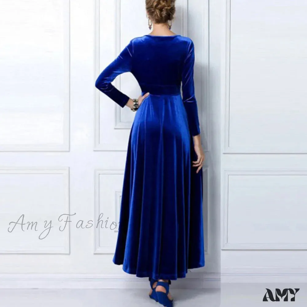 Amy Fashion - V Neck Pleated Velvet Banquet Maxi Dress