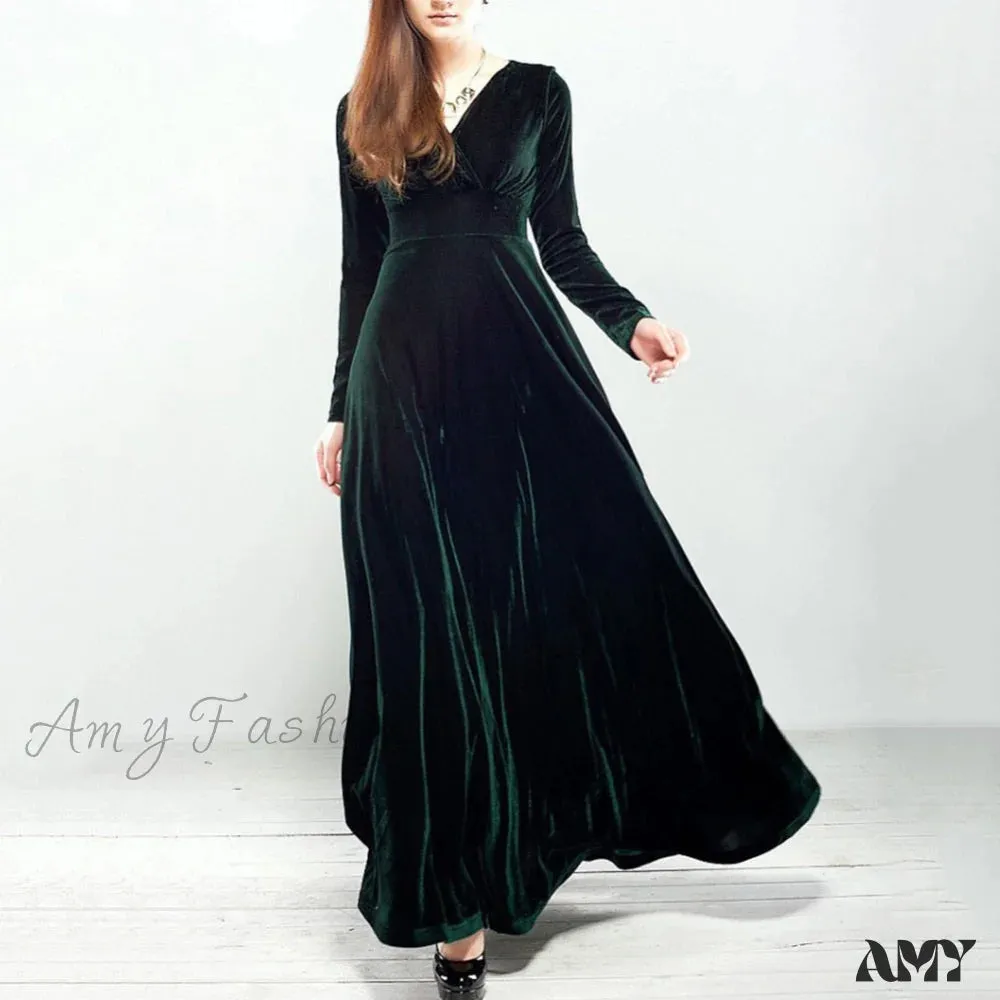 Amy Fashion - V Neck Pleated Velvet Banquet Maxi Dress