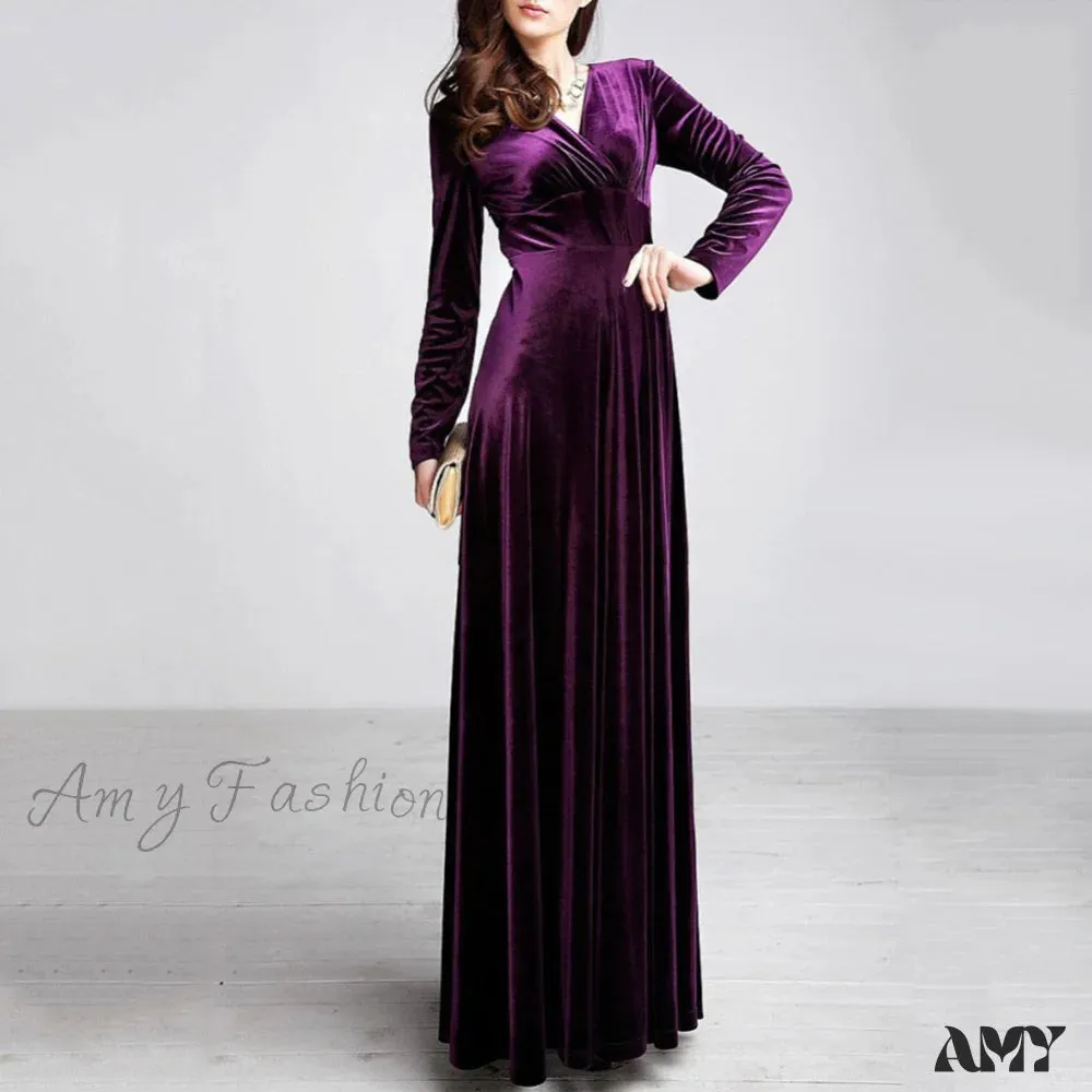 Amy Fashion - V Neck Pleated Velvet Banquet Maxi Dress