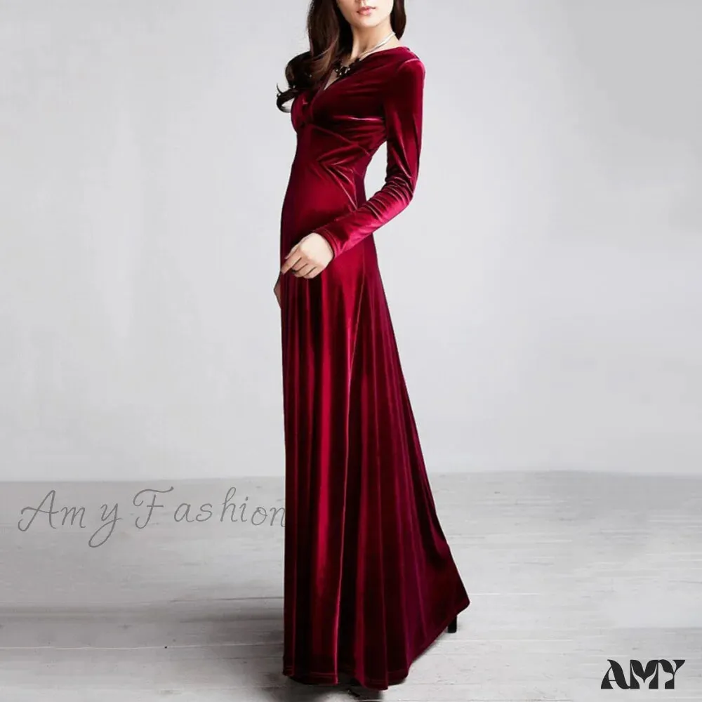 Amy Fashion - V Neck Pleated Velvet Banquet Maxi Dress