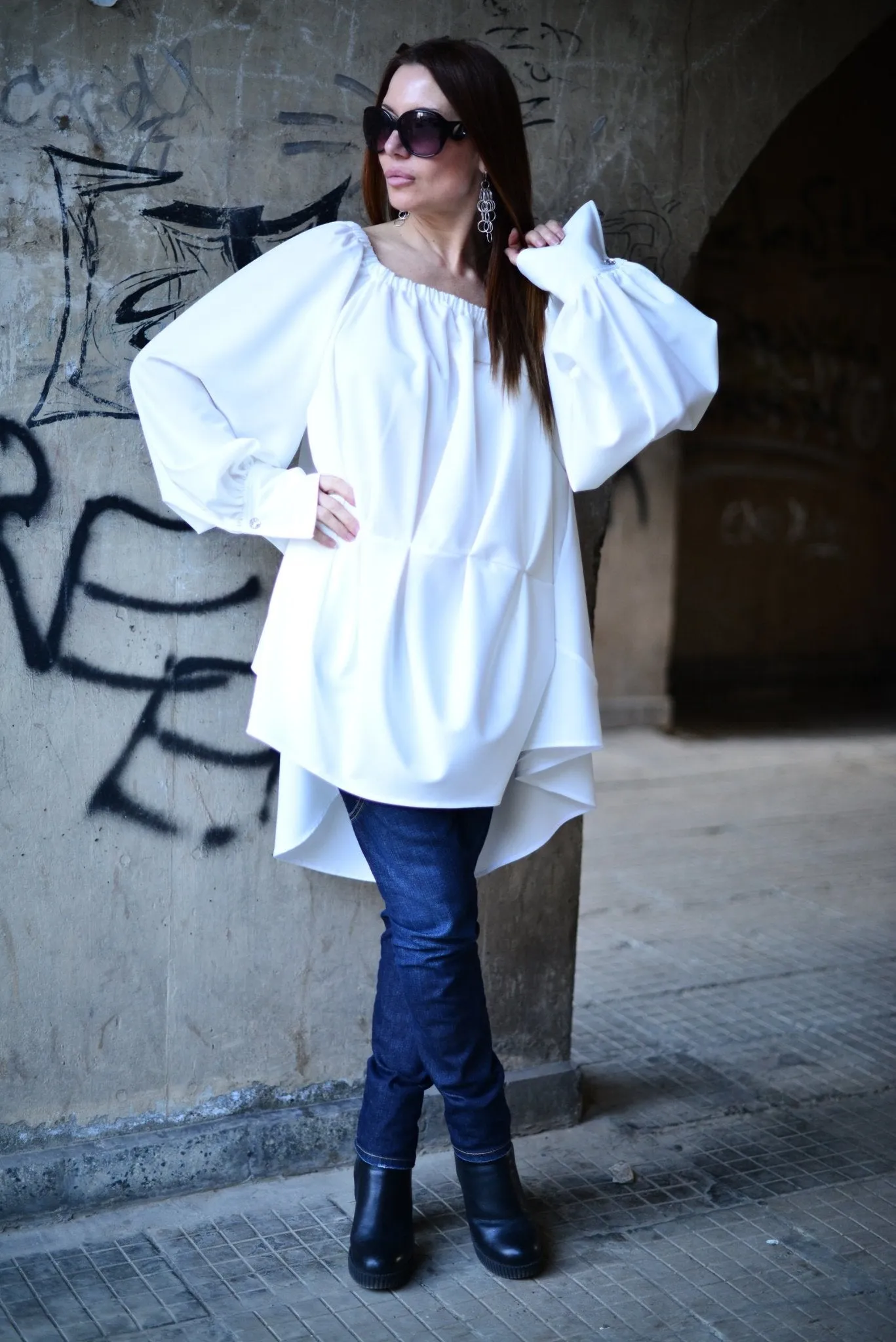 Felicia Gray off shoulder Tunic