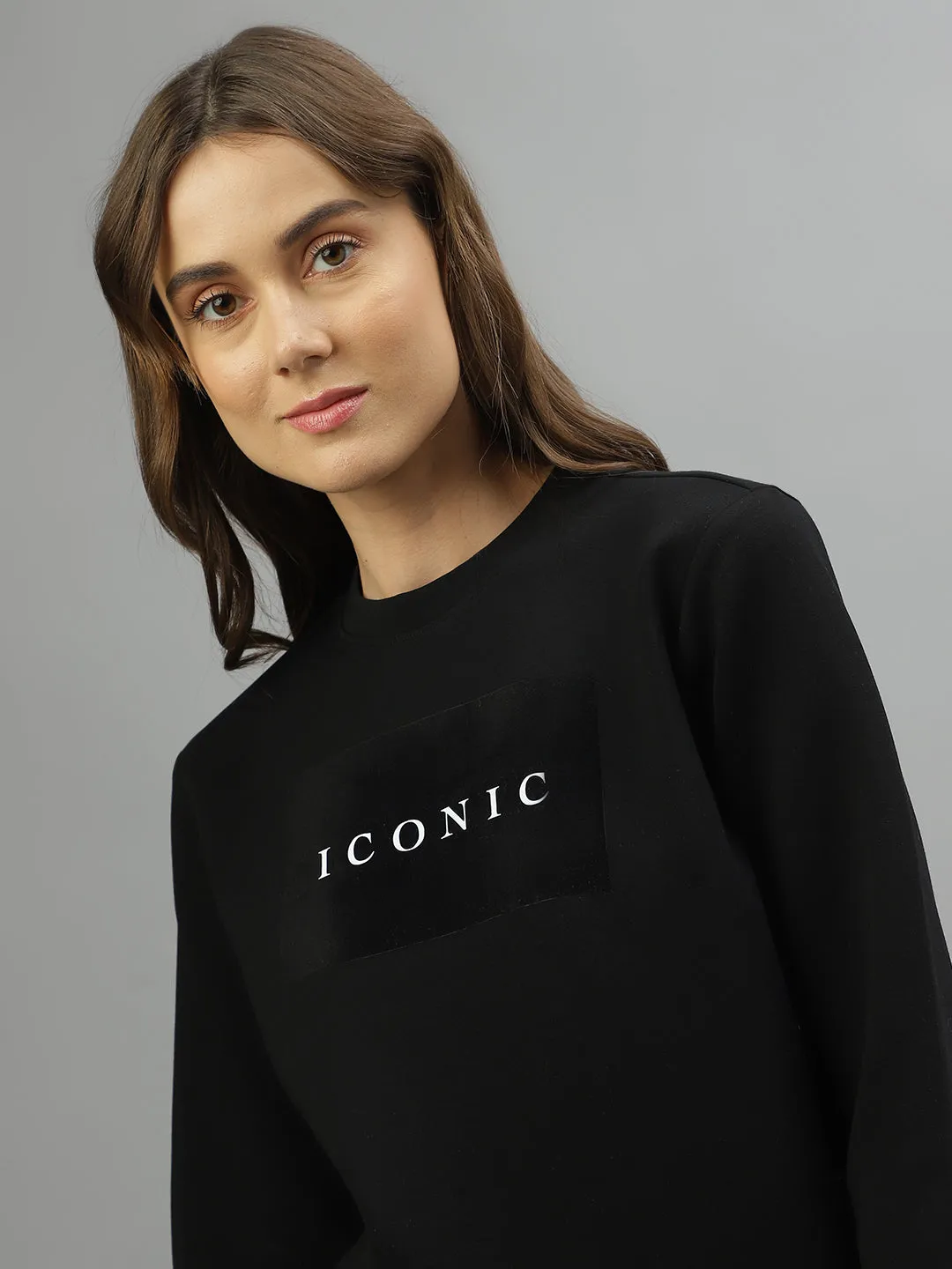 Iconic Women Black Solid Round Neck Full Sleeves Sweatshirt