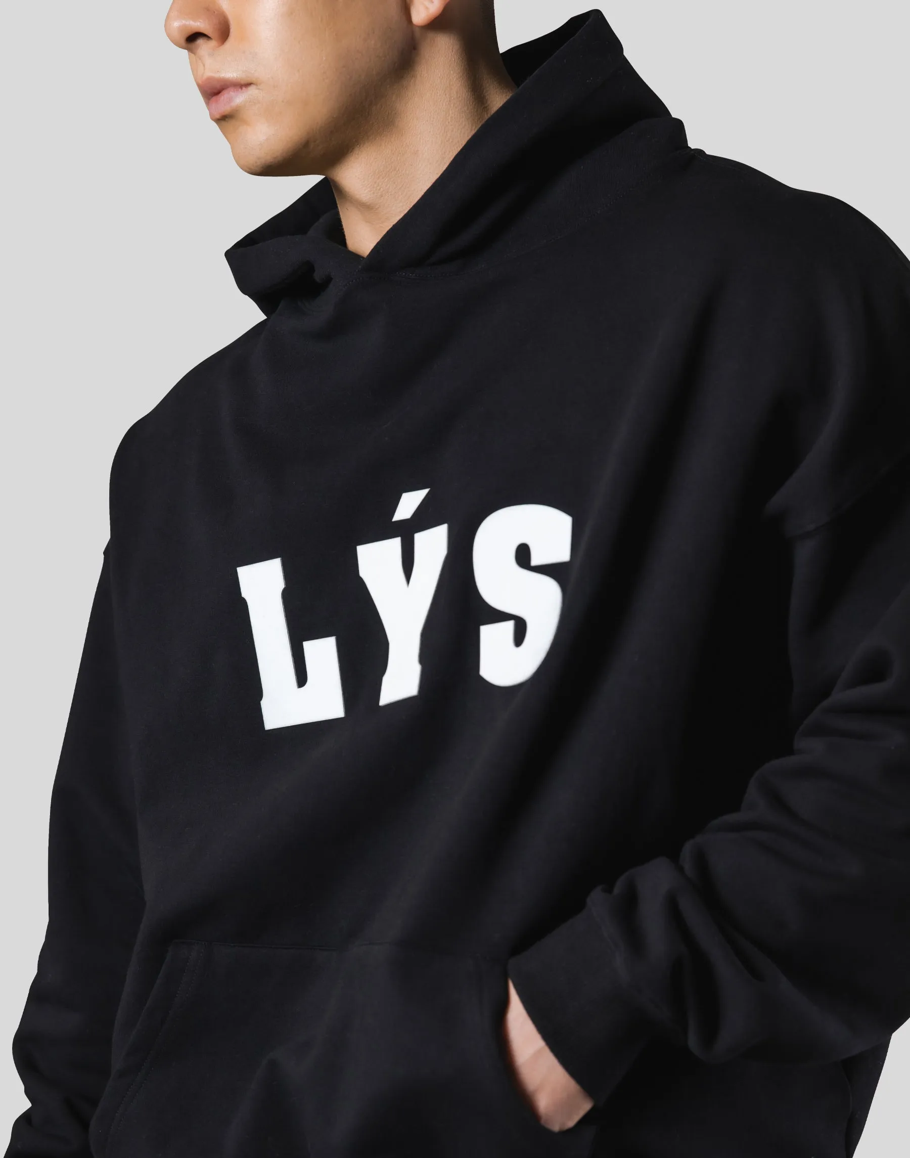 LÝS Logo Stretch Pullover Hoodie - Black